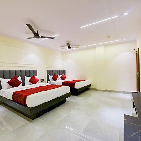 Hotel Surya Plaza Нью-Делі Екстер'єр фото