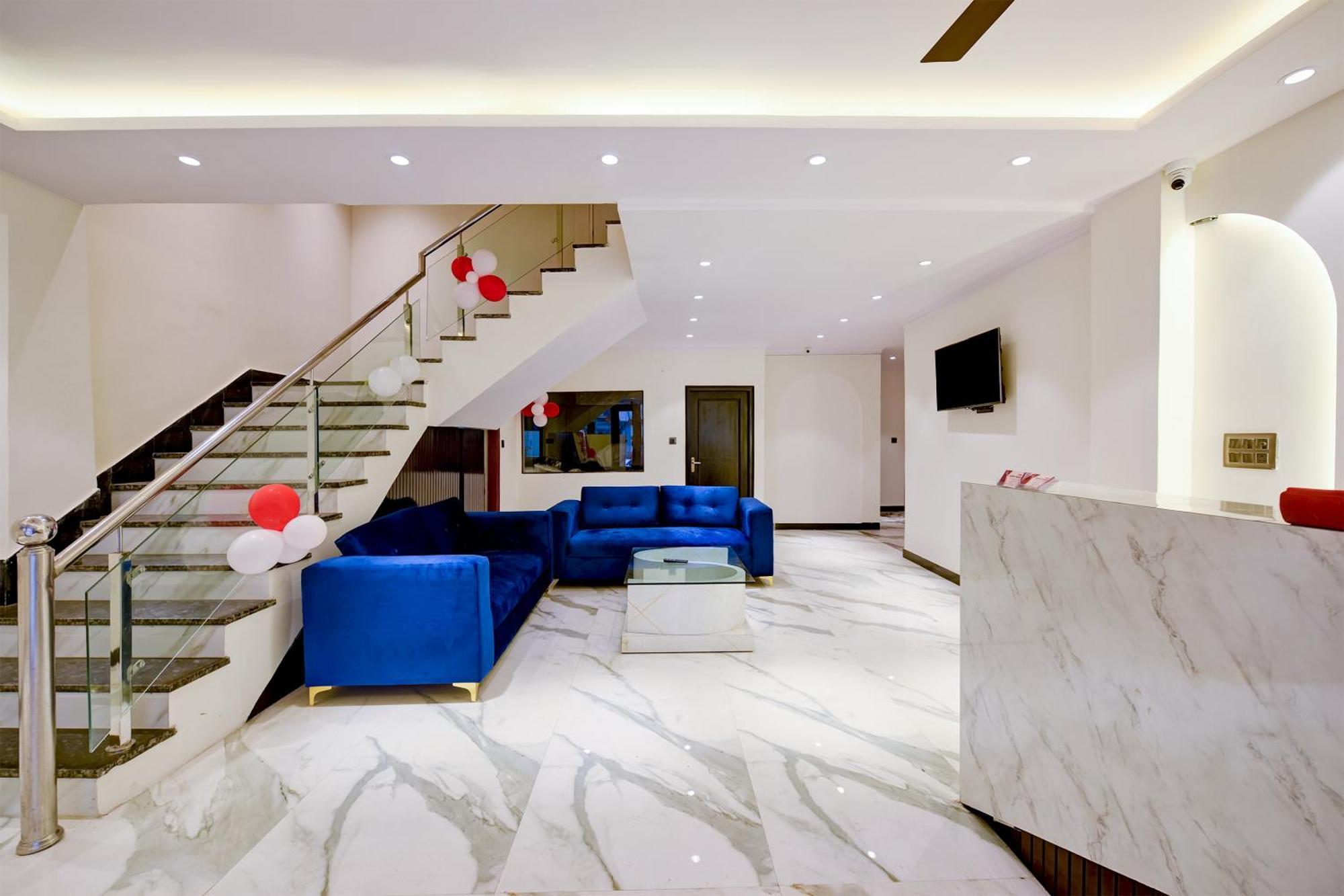 Hotel Surya Plaza Нью-Делі Екстер'єр фото