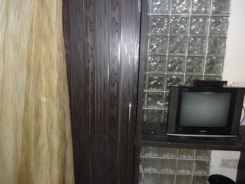 Hotel Surya Plaza Нью-Делі Екстер'єр фото